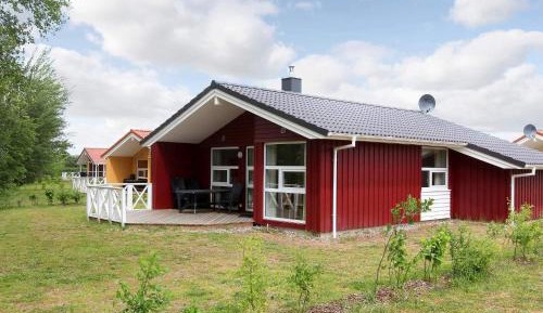 Three-Bedroom Vacation Home 