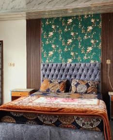 Family Room with Mountain View