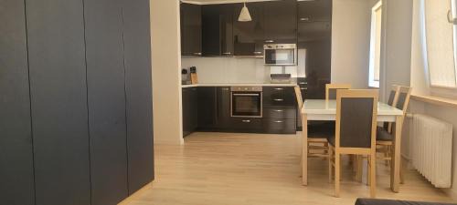 Room #1474760901