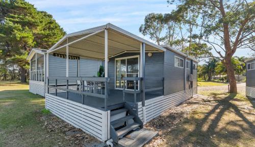 2 Bedroom River Cabin