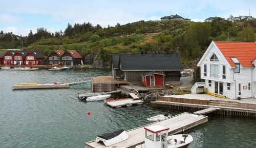 Three-Bedroom Vacation Home 