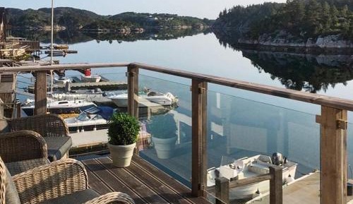 Five-Bedroom Holiday Home