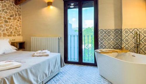 Superior One-Bedroom Apartment