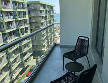One-Bedroom Apartment with Sea View and Balcony