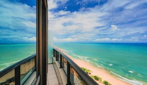 One-Bedroom Apartment with Balcony and Sea View