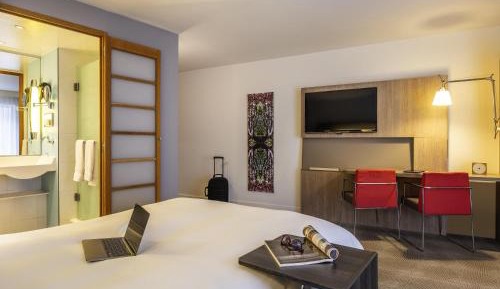 Superior Room with One Double Bed + 1 Sofa Bed