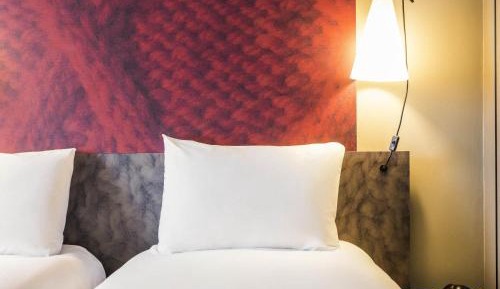 Twin Sweet Room by Ibis