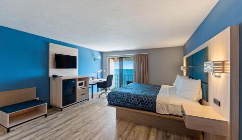 Deluxe King Room - Oceanfront