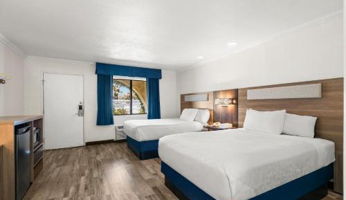 Two Double Beds - Non-Smoking