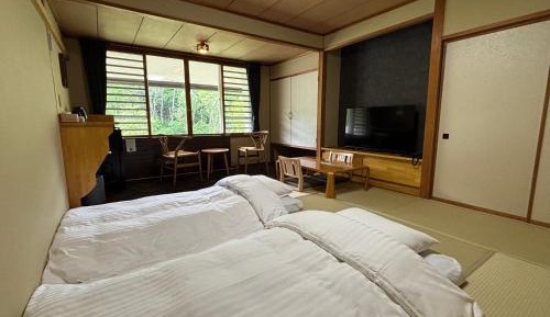 Japanese-Style Room with Shared Bathroom - Non-Smoking