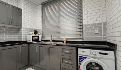 One-Bedroom Apartment with Balcony