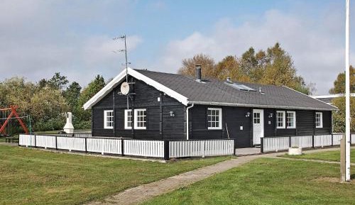 Five-Bedroom Holiday Home
