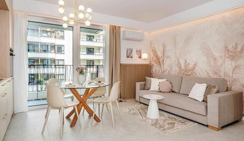 Studio Apartment with Balcony