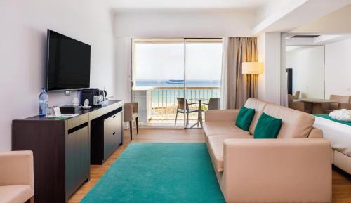 Junior Suite with Front Sea View