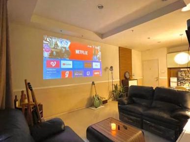 Three-Bedroom Apartment with Balcony