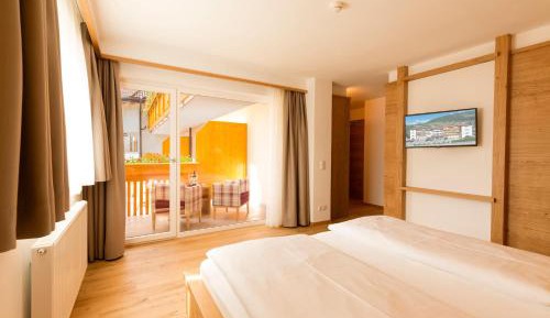 Junior Suite (2 Adults)