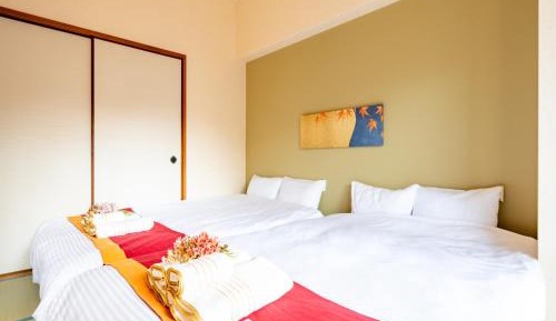 Three-Bedroom Apartment with Balcony