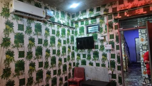 Deluxe Double Room (2 Adults + 1 Child)