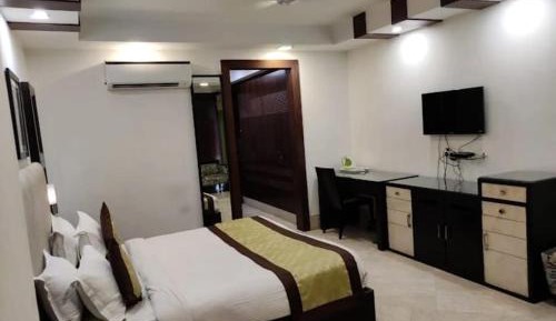 Deluxe Apartment