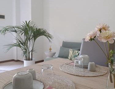 Superior One-Bedroom Apartment