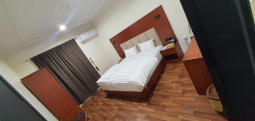 Double or Twin Room with Bathroom