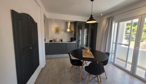 Apartment with Garden View