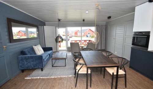 Three-Bedroom Holiday Home 