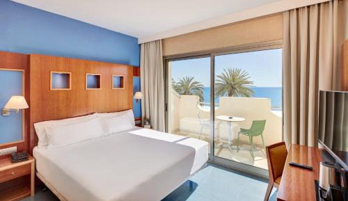 Superior Double Room with Balcony and Sea View