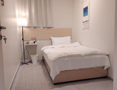 Single Room with Shared Bathroom