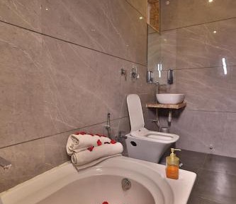 Deluxe Double Room with Bath