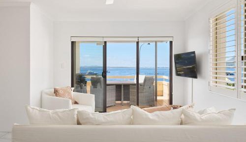 Apartment with Sea View