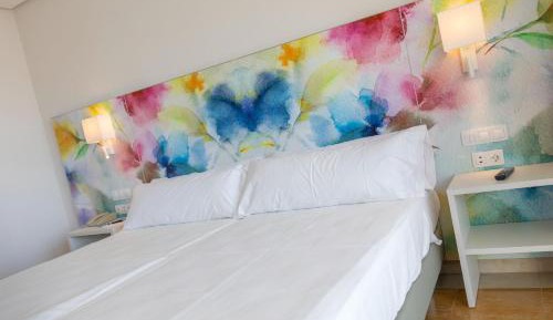 Premium Room (2 Adults)