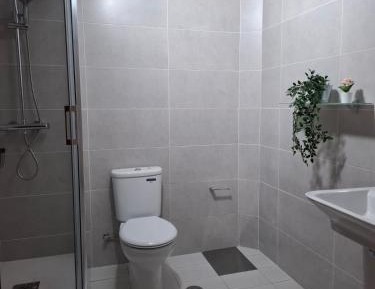 Twin Room with Private Bathroom