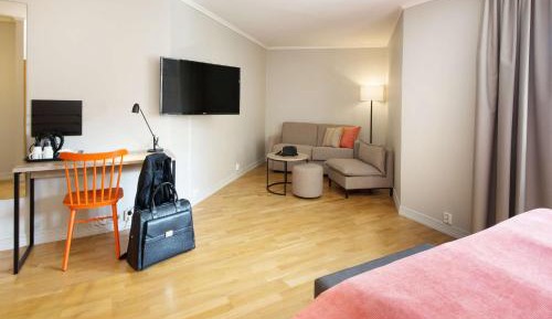 Superior Family Room