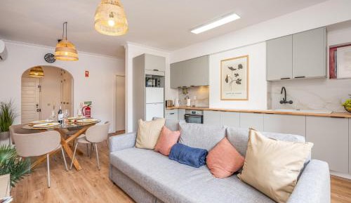 One-Bedroom Apartment with Balcony and Water View