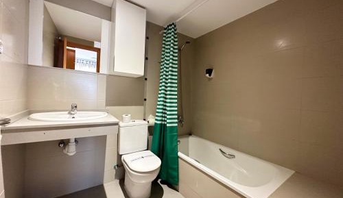 Apartment (6-8 Adults)