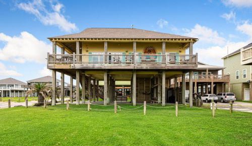Four-Bedroom Deluxe Home - Oceanfront