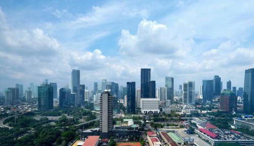 Executive Three-Bedroom Residence with City View