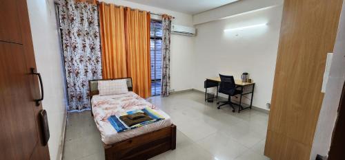 Single Room with Private External Bathroom
