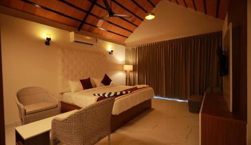 King Room with Pool View