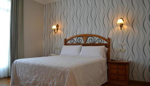 Double Room with Balcony and Sea View