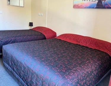 Twin Room with Private Bathroom