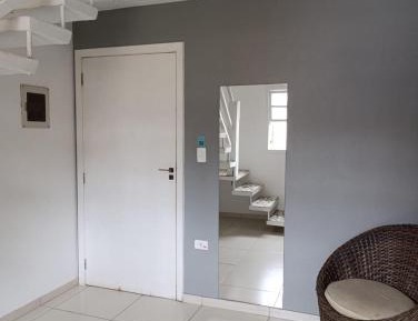 One-bedroom Loft Apartment 