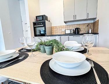 One-Bedroom Apartment with Terrace