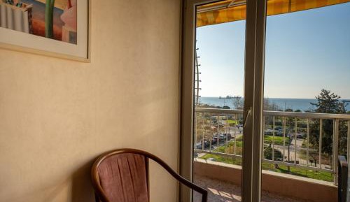 Triple Room with Sea View