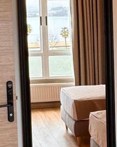 Standard Twin Room with Sea View