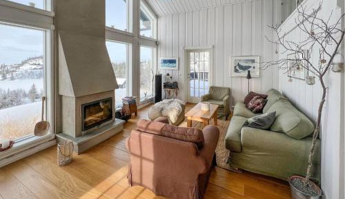 Five-Bedroom Holiday Home