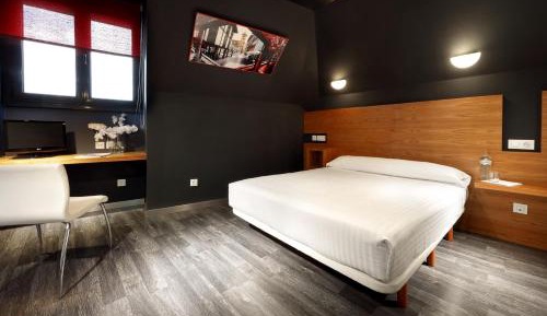 Superior Double or Twin Room with Living Room