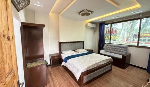 King Room with Mountain View