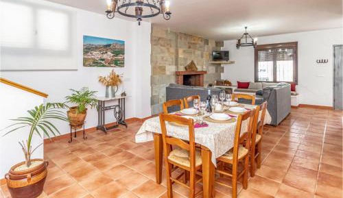 Five-Bedroom Holiday Home